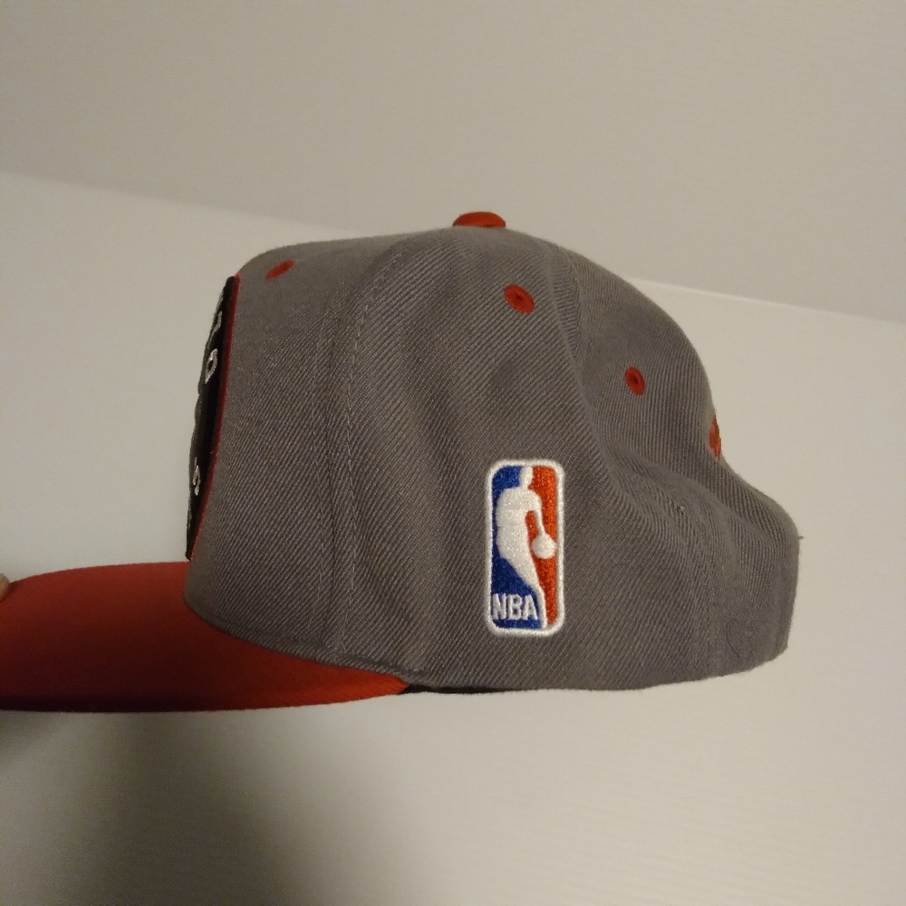 Toronto Raptors NBA Snapback Hat - Picture 5 of 9